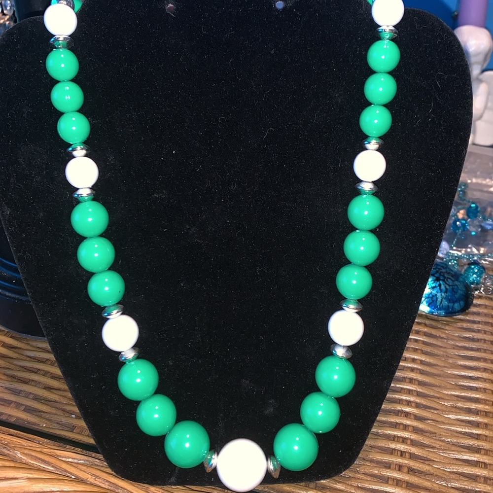 Vintage bubble gum ball necklace - Picture 3 of 9